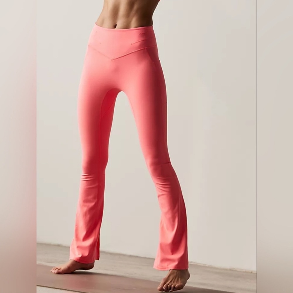 COPY - BNWOT FP Movement Never Better Flare
Leggings 🍑